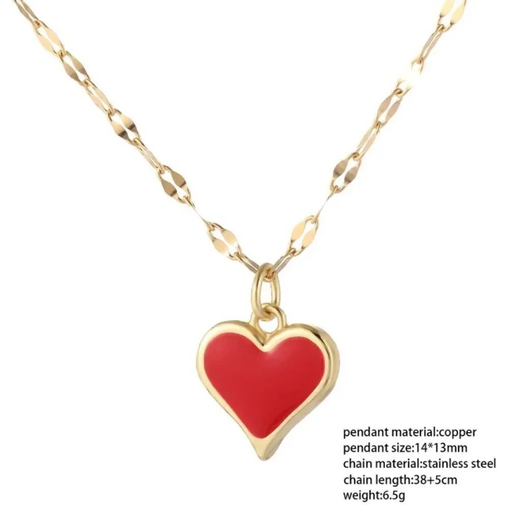 Fashion jewelry Necklace love heart pendant Gold color chain NWT